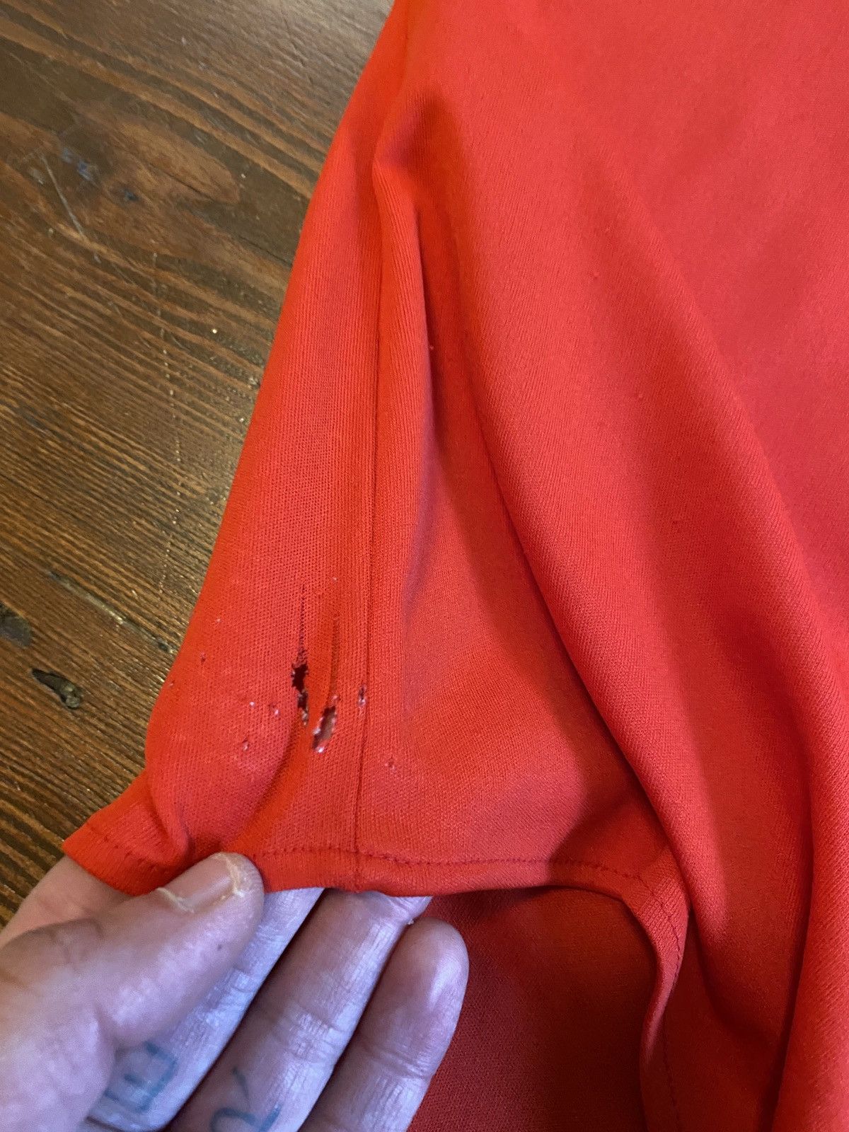 Van Heusen Vintage 70’s Van Heusen Red Polyester Short Sleeve Button Up Size US L / EU 52-54 / 3 - 11 Thumbnail