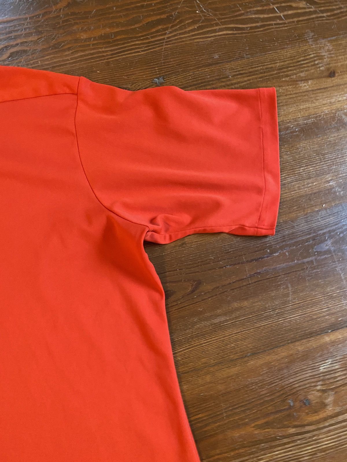 Van Heusen Vintage 70’s Van Heusen Red Polyester Short Sleeve Button Up Size US L / EU 52-54 / 3 - 14 Thumbnail