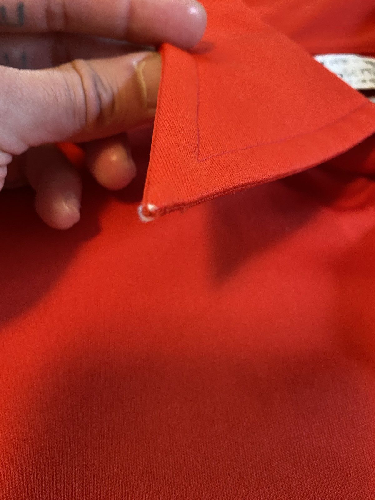 Van Heusen Vintage 70’s Van Heusen Red Polyester Short Sleeve Button Up Size US L / EU 52-54 / 3 - 12 Thumbnail