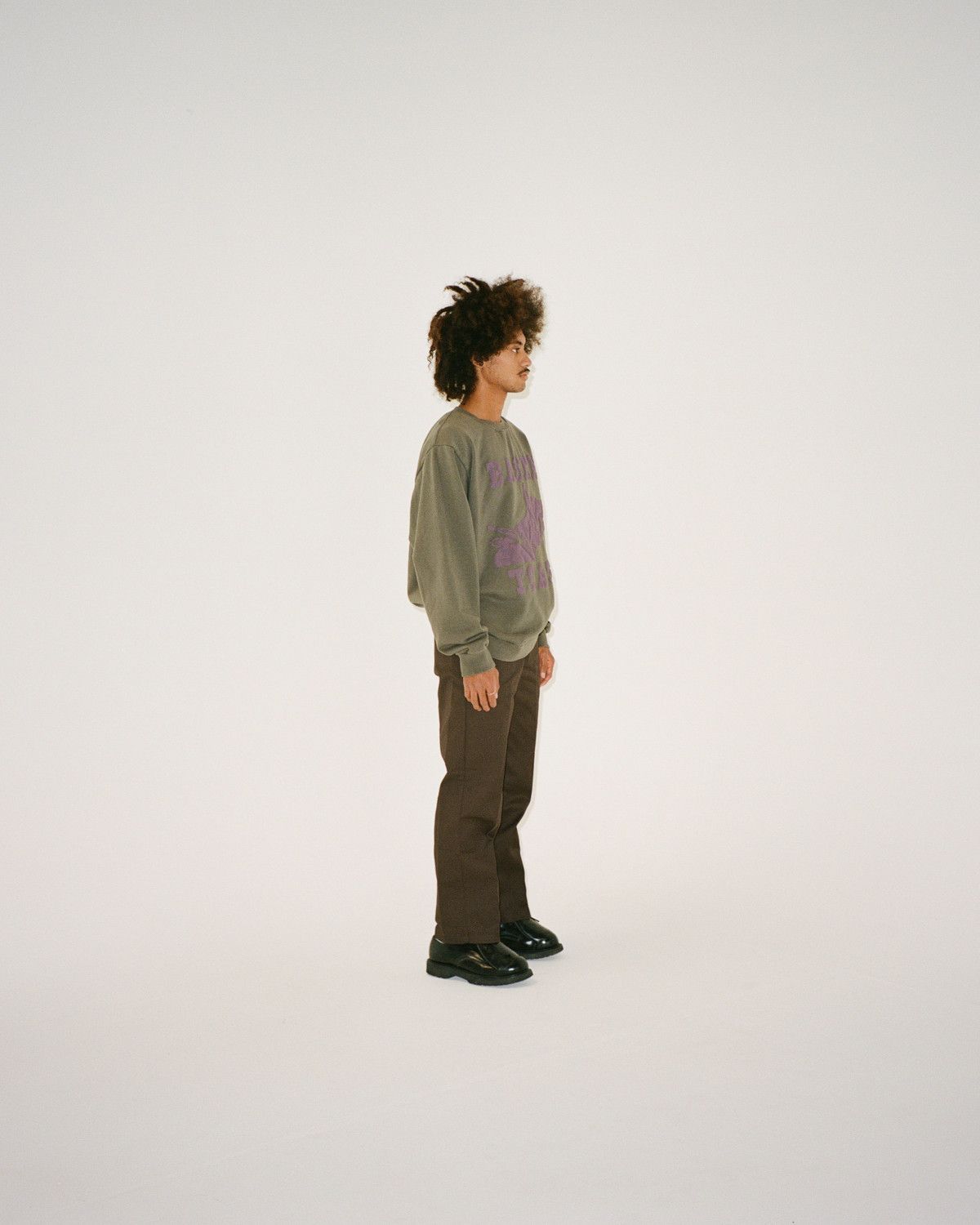 basketcase gallery 💚 AW21 Basketcase Gallery Raw College Sweater Green NEW Size US M / EU 48-50 / 2 - 3 Thumbnail