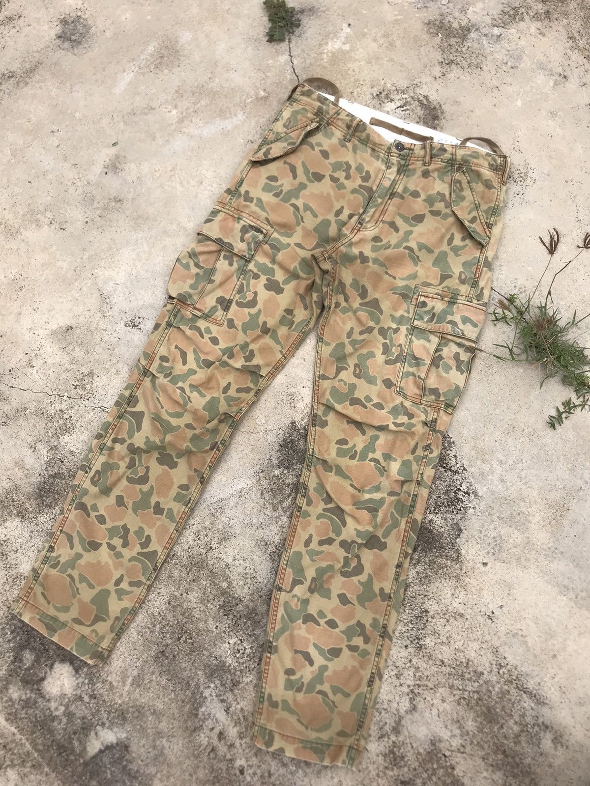 Vintage Steal!! Camouflage Tactical Cargo Pant Size US 33 - 1 Thumbnail