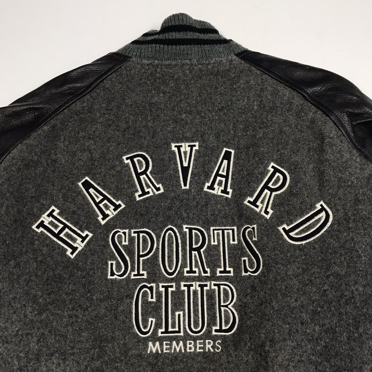 Vintage Vintage HARVARD UNIVERSITY sport club varsity jacket Size US M / EU 48-50 / 2 - 2 Thumbnail