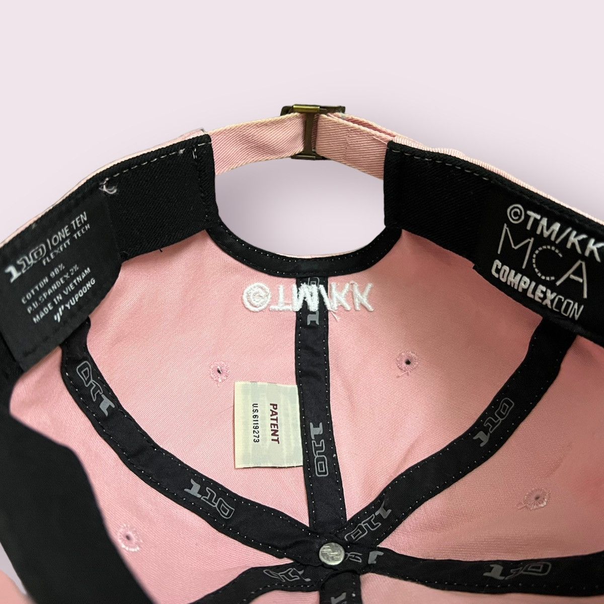 Japanese Brand × Takashi Murakami × Yupong RARE TM/KK MURAKAMI X YUPOONG STRAPBACK HAT Size ONE SIZE - 16 Thumbnail