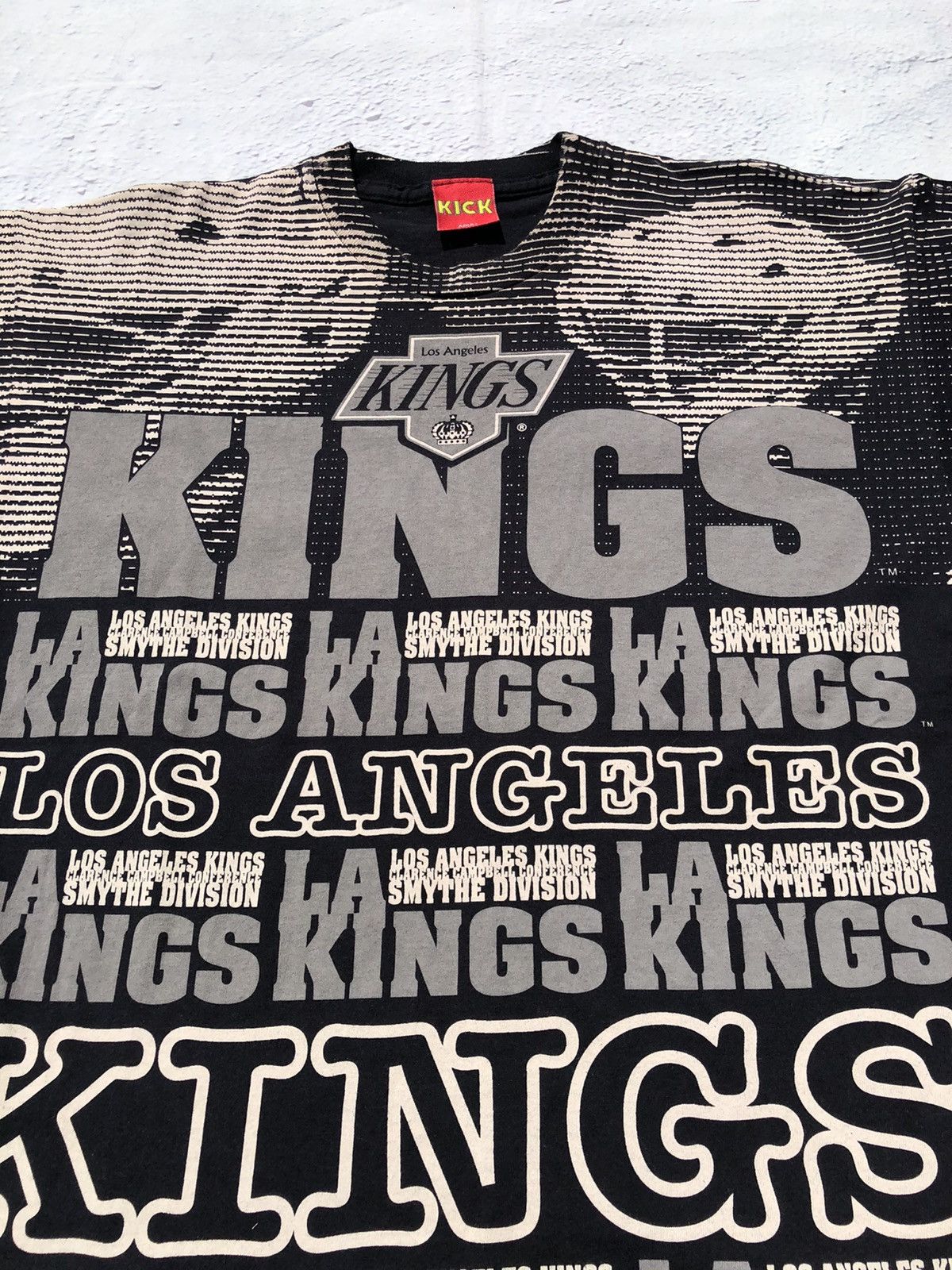 NHL Vintage 90s Los Angeles Kings NHL Hockey All Over Print Tee Size US XL / EU 56 / 4 - 4 Thumbnail