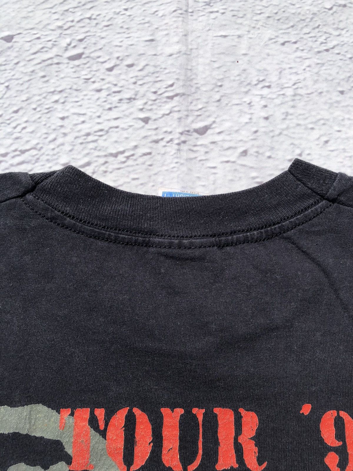 Band Tees Vintage 1996 Gotthard Tour Hard Rock Band Faded Tee Size US L / EU 52-54 / 3 - 17 Thumbnail