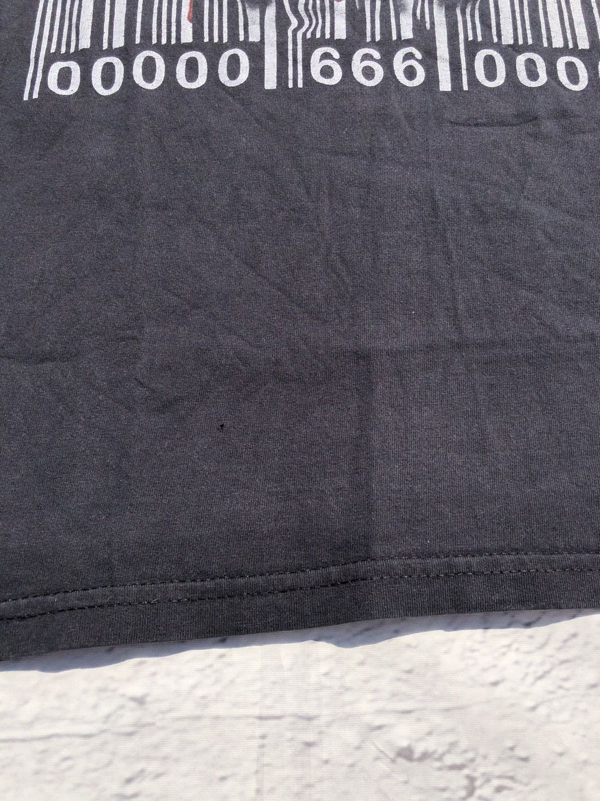 Band Tees Vintage 2000s Skull Bones Made in Hell 666 Black Tee Size US M / EU 48-50 / 2 - 8 Thumbnail