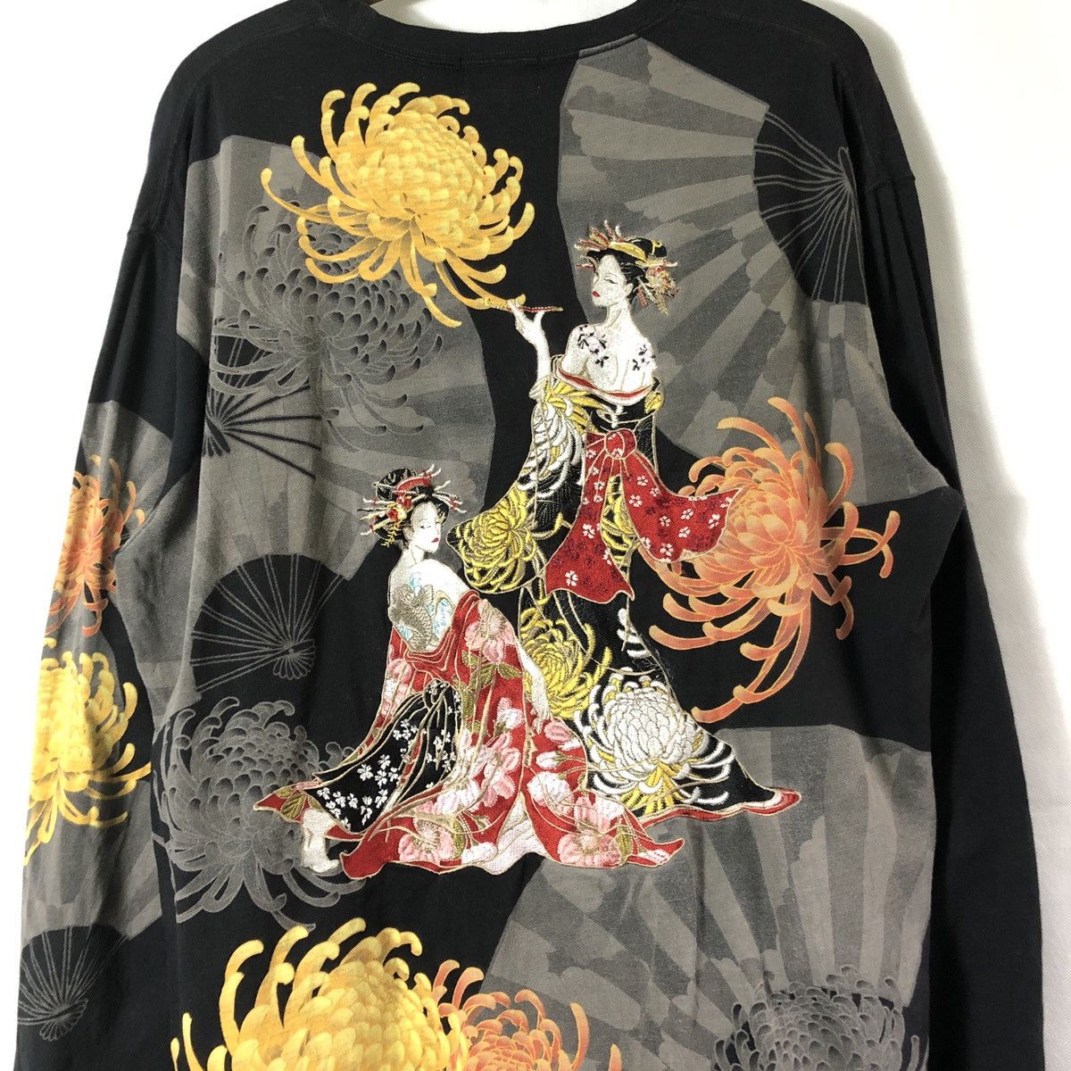 Japanese Brand Japan Geisha Embrodery Motif Sukajan Tshirt Size US XXL / EU 58 / 5 - 3 Thumbnail