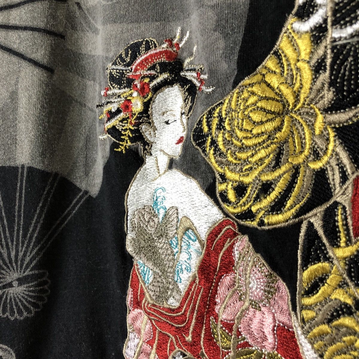Japanese Brand Japan Geisha Embrodery Motif Sukajan Tshirt Size US XXL / EU 58 / 5 - 5 Thumbnail