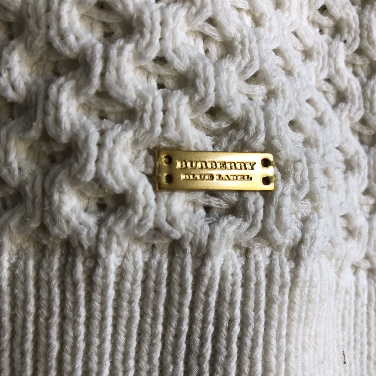 Burberry Burberry Embossed Logo Crochet Knitwear Size XS / US 0-2 / IT 36-38 - 8 Thumbnail