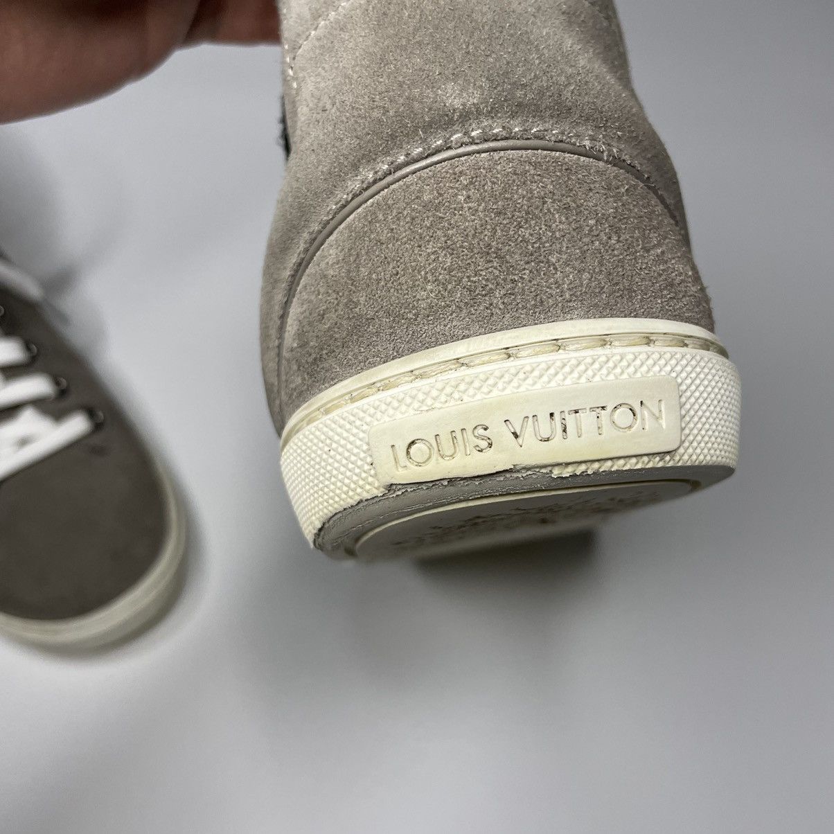 Louis Vuitton 7IT! Louis Vuitton Peace Patch Zip High Top Sneakers Size US 8.5 / EU 41-42 - 13 Thumbnail