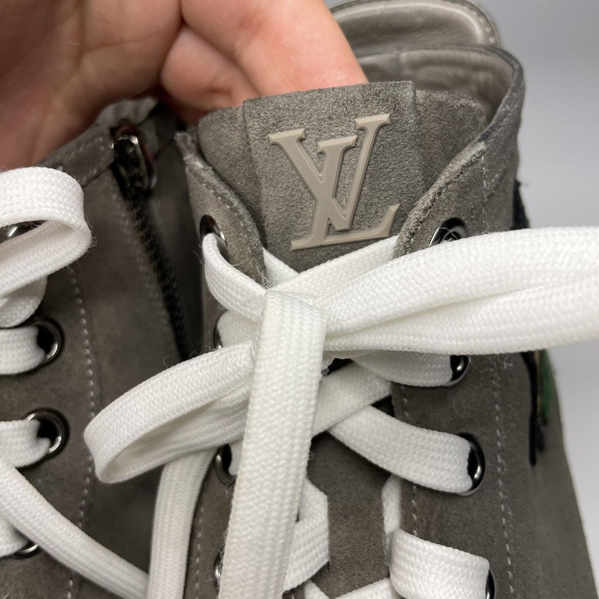Louis Vuitton 7IT! Louis Vuitton Peace Patch Zip High Top Sneakers Size US 8.5 / EU 41-42 - 9 Thumbnail