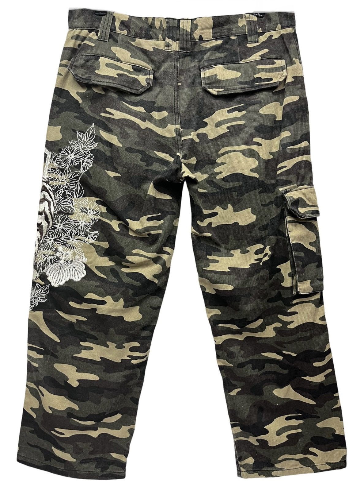 Japanese Brand 🔥JAPANESE Sukajan Tiger Embroidery Cropped Pants Karakuri Size US 31 - 8 Thumbnail
