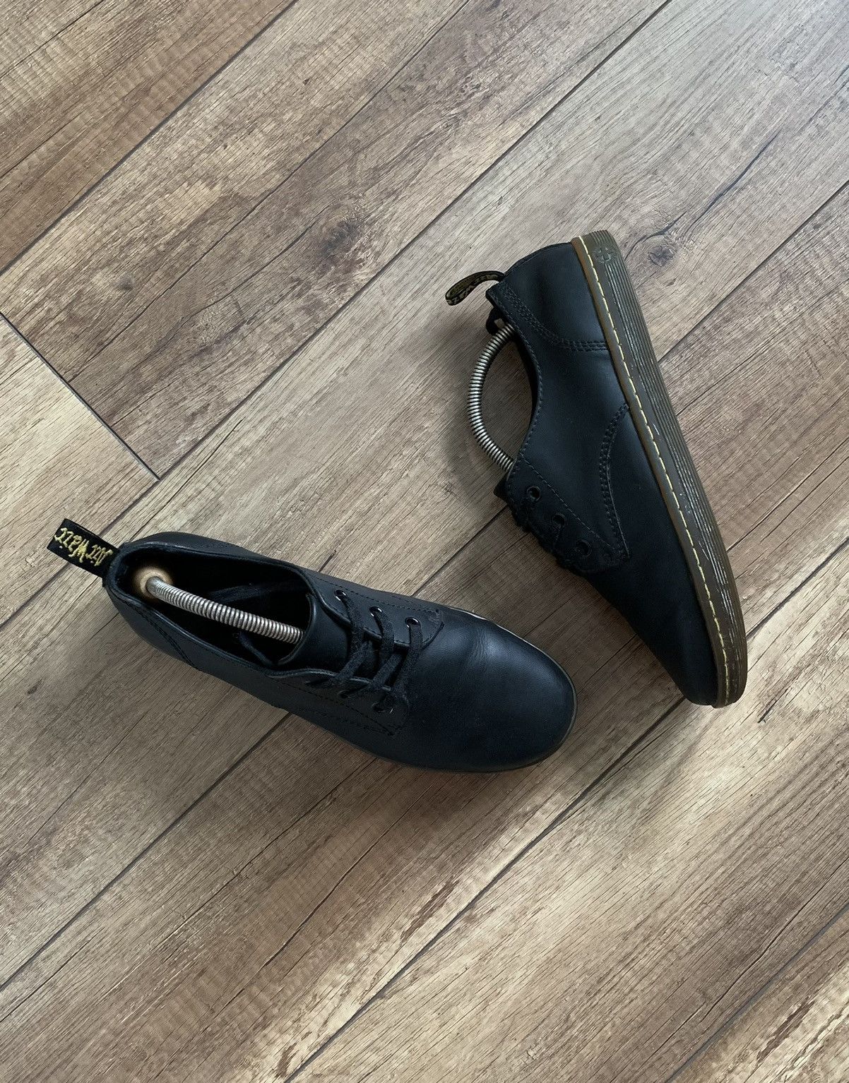 Dr. Martens Vintage Dr. Martens Tyrone Black Leather Low Shoes Boots Size US 9 / EU 42 - 3 Thumbnail