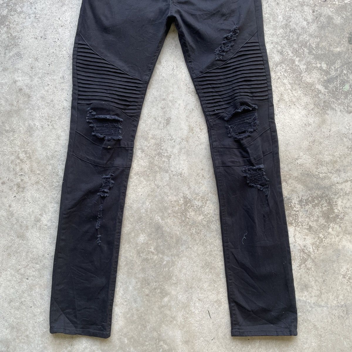 Japanese Brand Vintage Japanese Distressed Black Skinny Pants RARE W29 Size US 29 - 5 Thumbnail