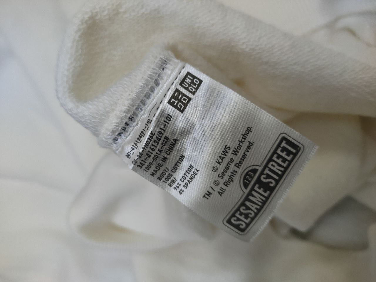 Kaws ❎ Kaws Sesame Street Sweatshirt Size US L / EU 52-54 / 3 - 4 Thumbnail