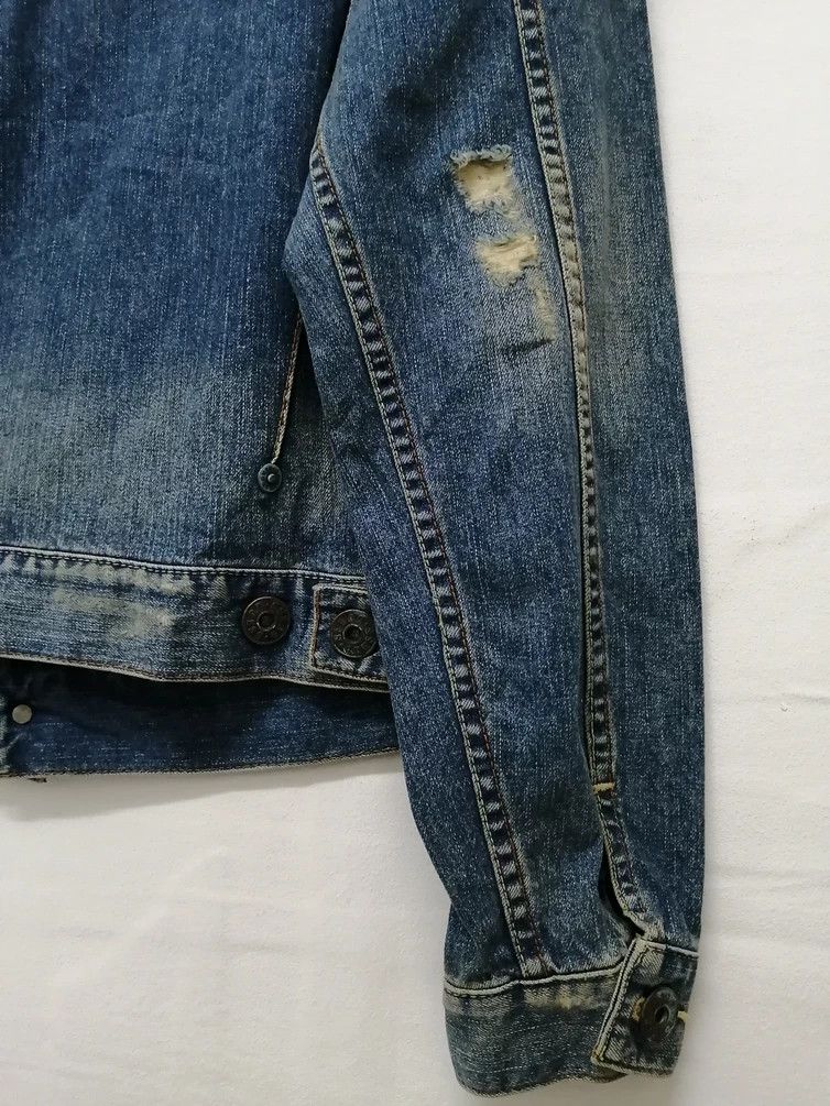 Guess Vintage GUESS Distressed Denim Jacket Lot 01 2101517 Size US S / EU 44-46 / 1 - 2 Thumbnail