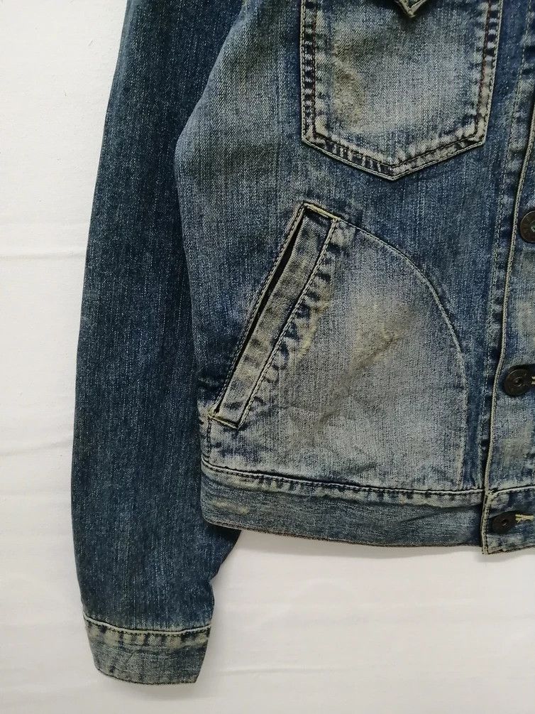 Guess Vintage GUESS Distressed Denim Jacket Lot 01 2101517 Size US S / EU 44-46 / 1 - 10 Thumbnail