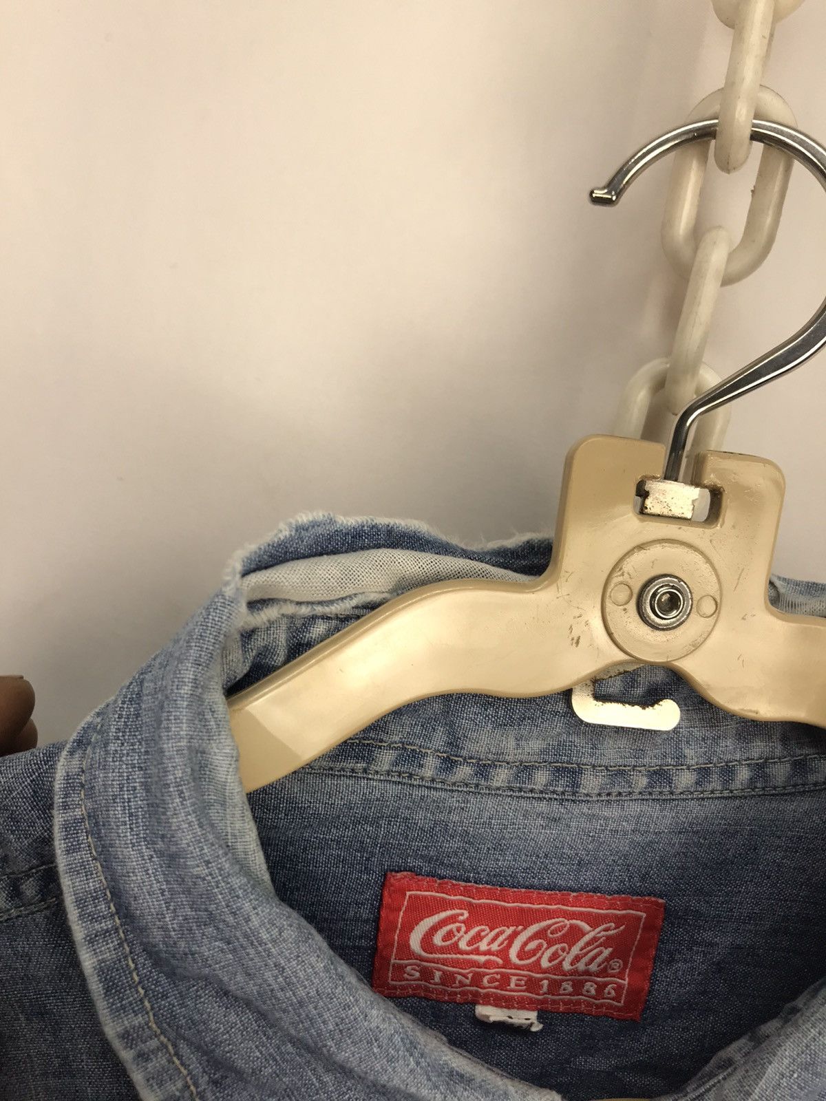 Coca Cola × Flannel × Vintage Coca-Cola distressed denim single pocket button up shirt Size US M / EU 48-50 / 2 - 6 Thumbnail