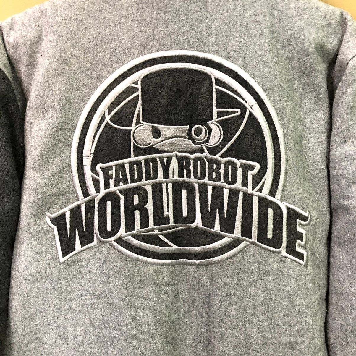 Vintage Vintage Faddy Robot Genuine Merchandise Varsity Jacket Size US M / EU 48-50 / 2 - 2 Thumbnail