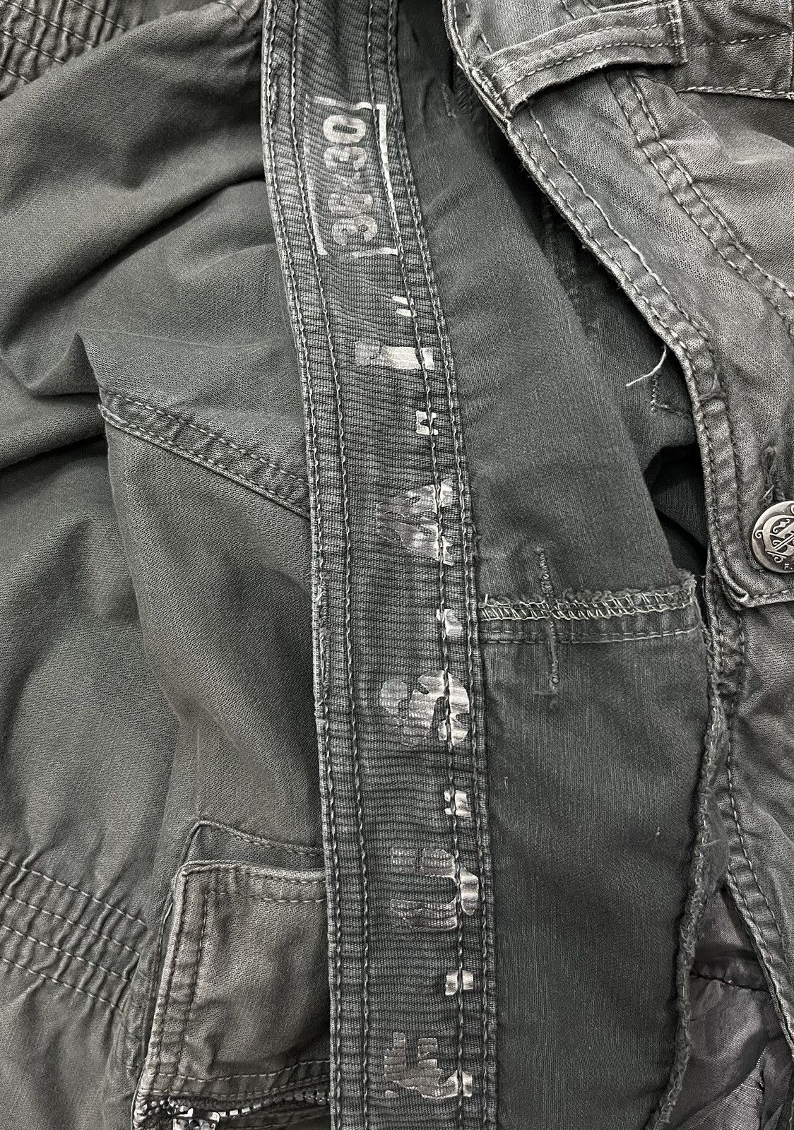 FUSAI 🔥FYE🔥FUSAI Japan Bondage Insane Multipocket Cargo Pants Size US 35 - 16 Thumbnail