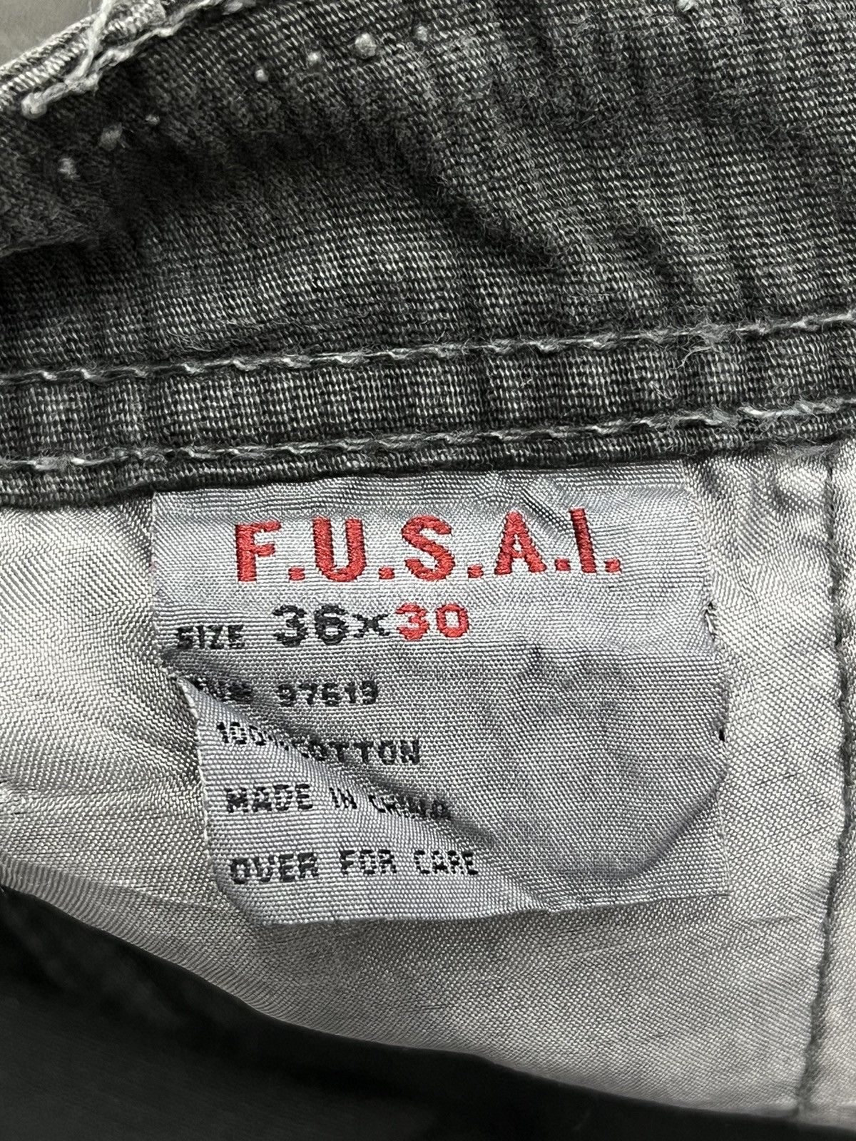 FUSAI 🔥FYE🔥FUSAI Japan Bondage Insane Multipocket Cargo Pants Size US 35 - 17 Thumbnail