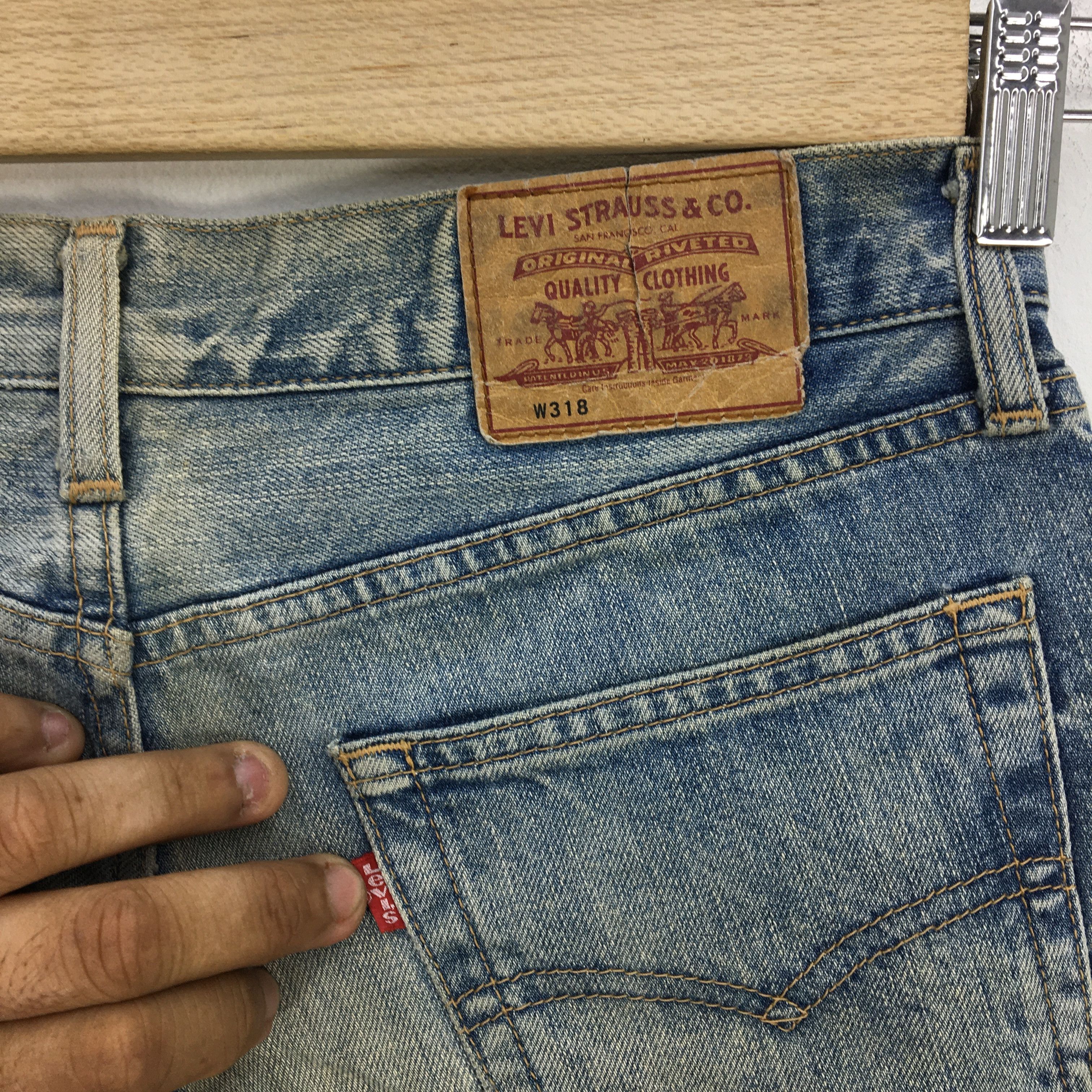 Levi's Vintage Levis 501 Jeans Light Wash Levi's Button Fly Denim Size US 30 / EU 46 - 9 Thumbnail