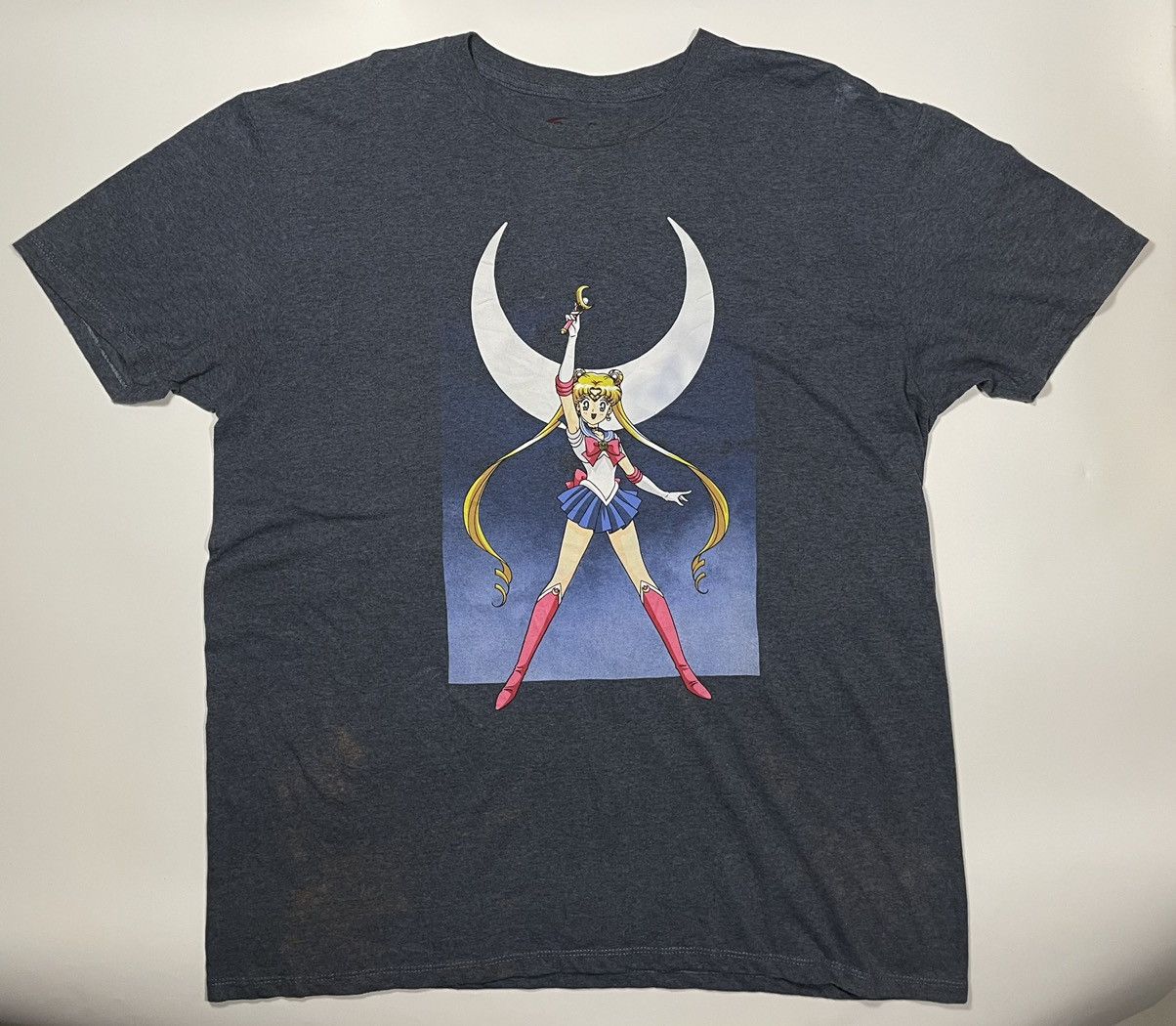 Anime VTG SAILOR MOON BIG PRINT NICE GRAPHICS T-SHIRT DISTRESSED Size US XL / EU 56 / 4 - 2 Thumbnail