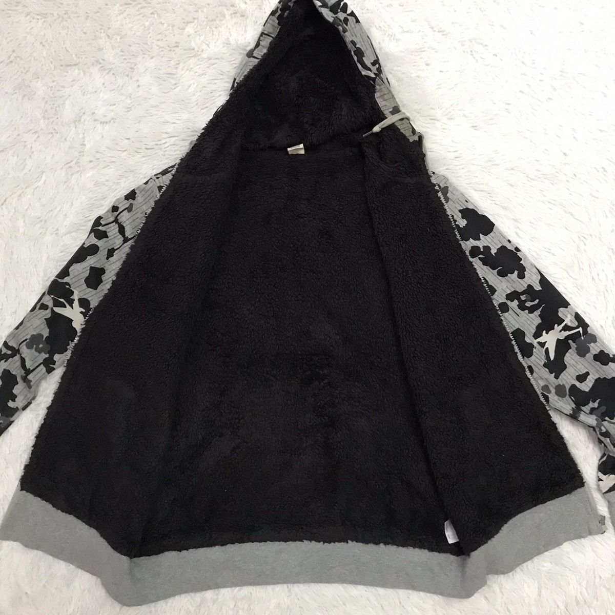 Star Wars Uniqlo Star Wars Camo Zipper Jacket Hooded Fleece Inner Size US XL / EU 56 / 4 - 15 Thumbnail