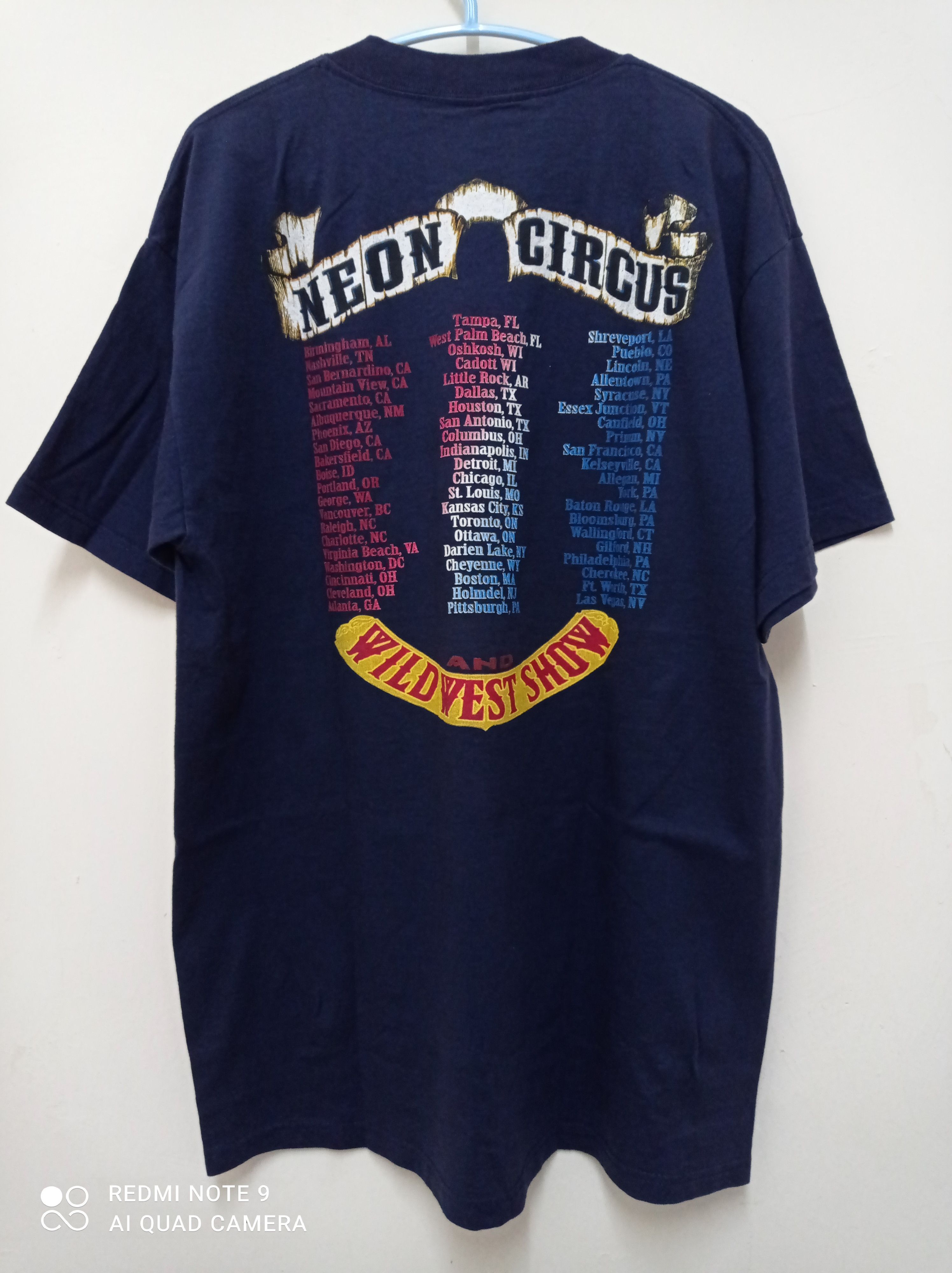 Band Tees 🔥Vintage 2001 Brooks&Dunn Band tour tee size L🔥 Size US L / EU 52-54 / 3 - 2 Thumbnail