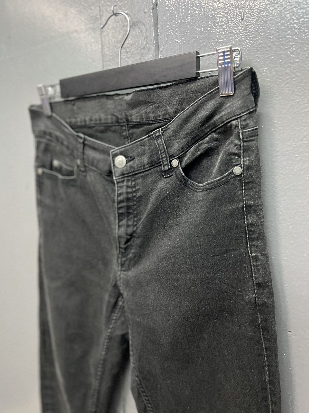 Cheap Monday CHEAP MONDAY STRETCH SKINNY PANTS SIZE 30 Size US 30 / EU 46 - 3 Thumbnail