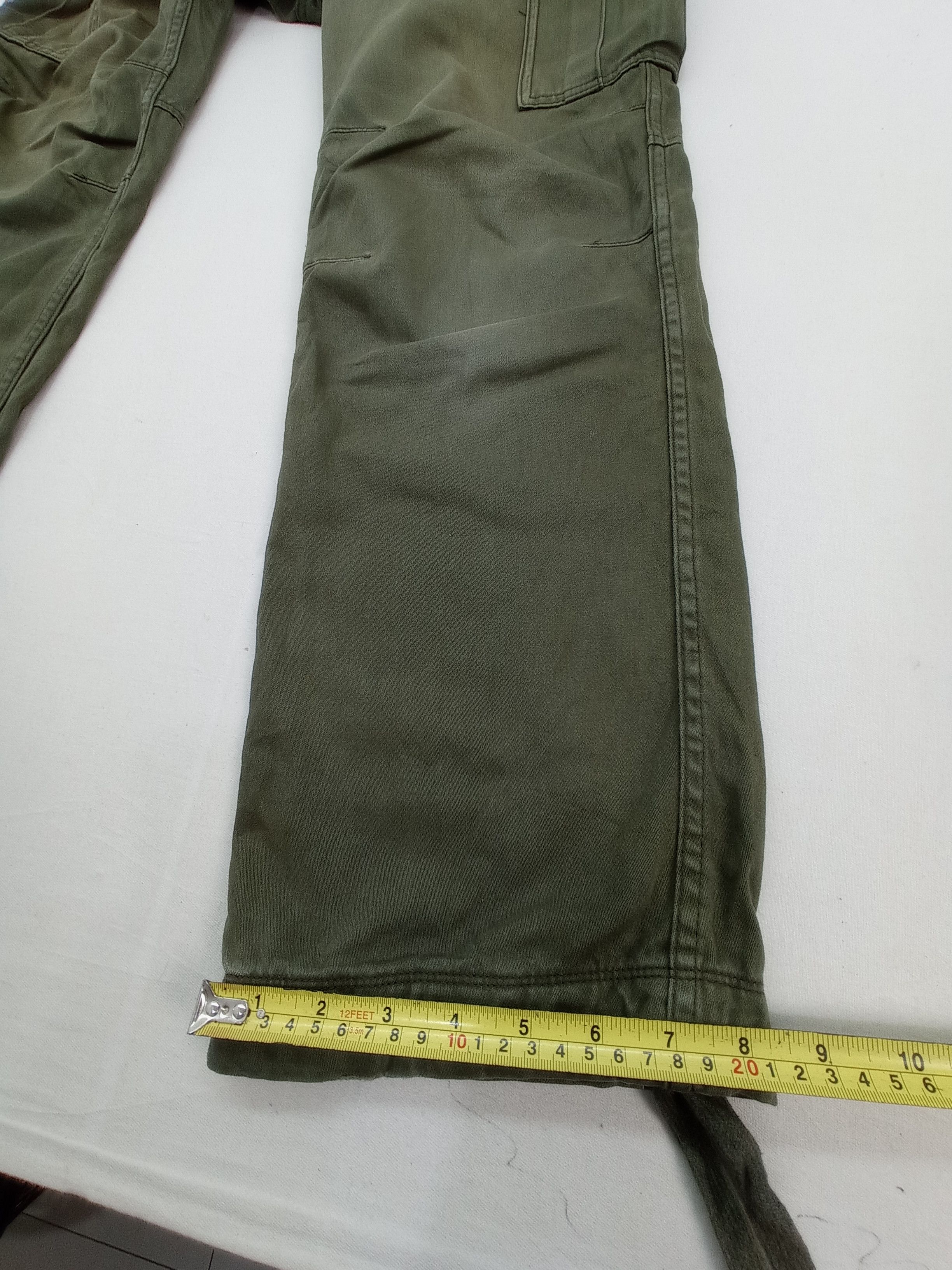 Uniqlo Uniqlo Utility Cargo Pants Size US 32 / EU 48 - 18 Thumbnail