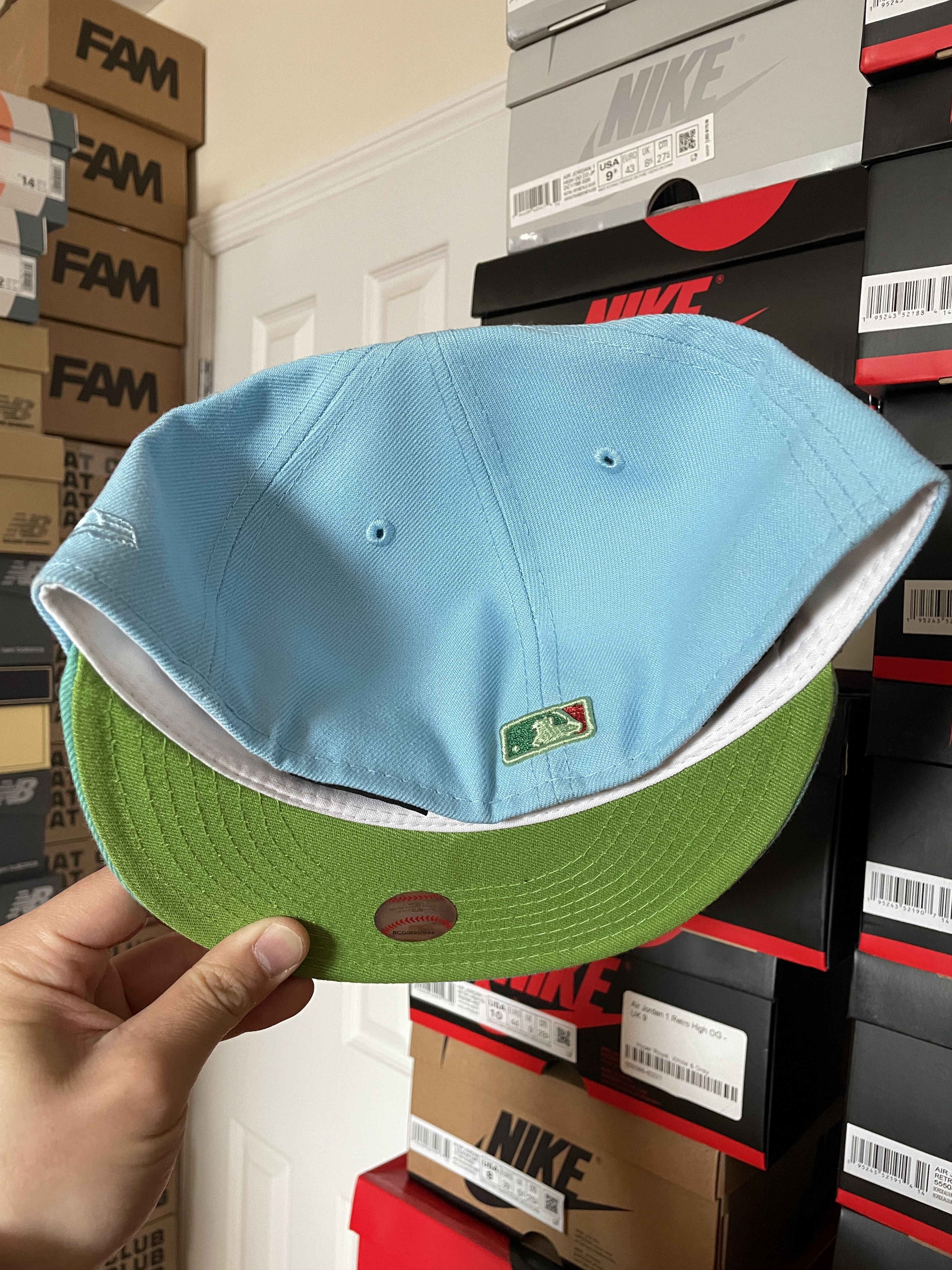 MyFitteds × New Era MyFitteds Atlanta Braves 7 1/4 Hidden Kingdom Wings Of Fire Size ONE SIZE - 5 Thumbnail