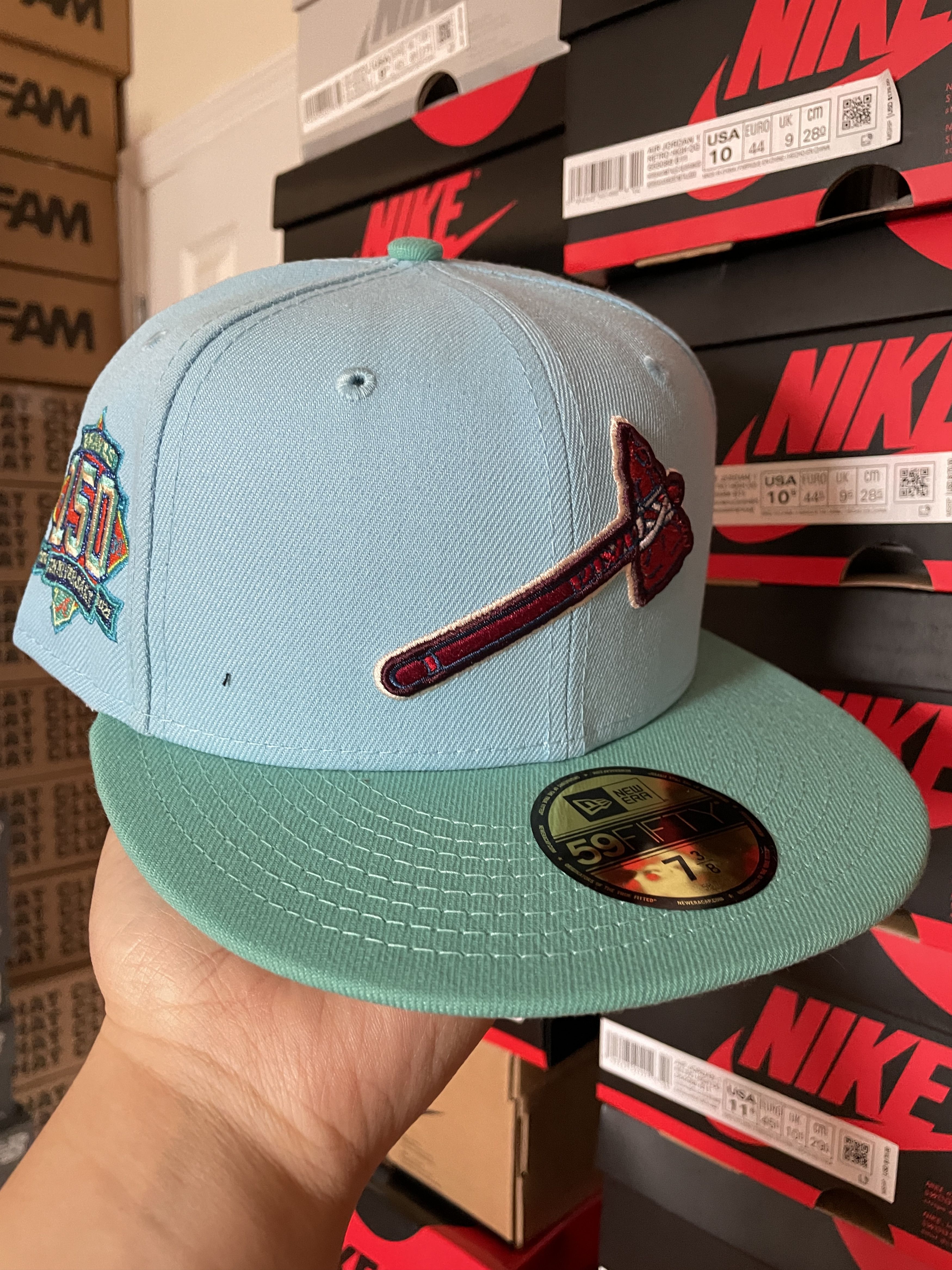 image of Hat x Myfitteds Atlanta Braves 7 3/8 Hidden Kingdom Wings Of Fire in Blue Green Red, Men's