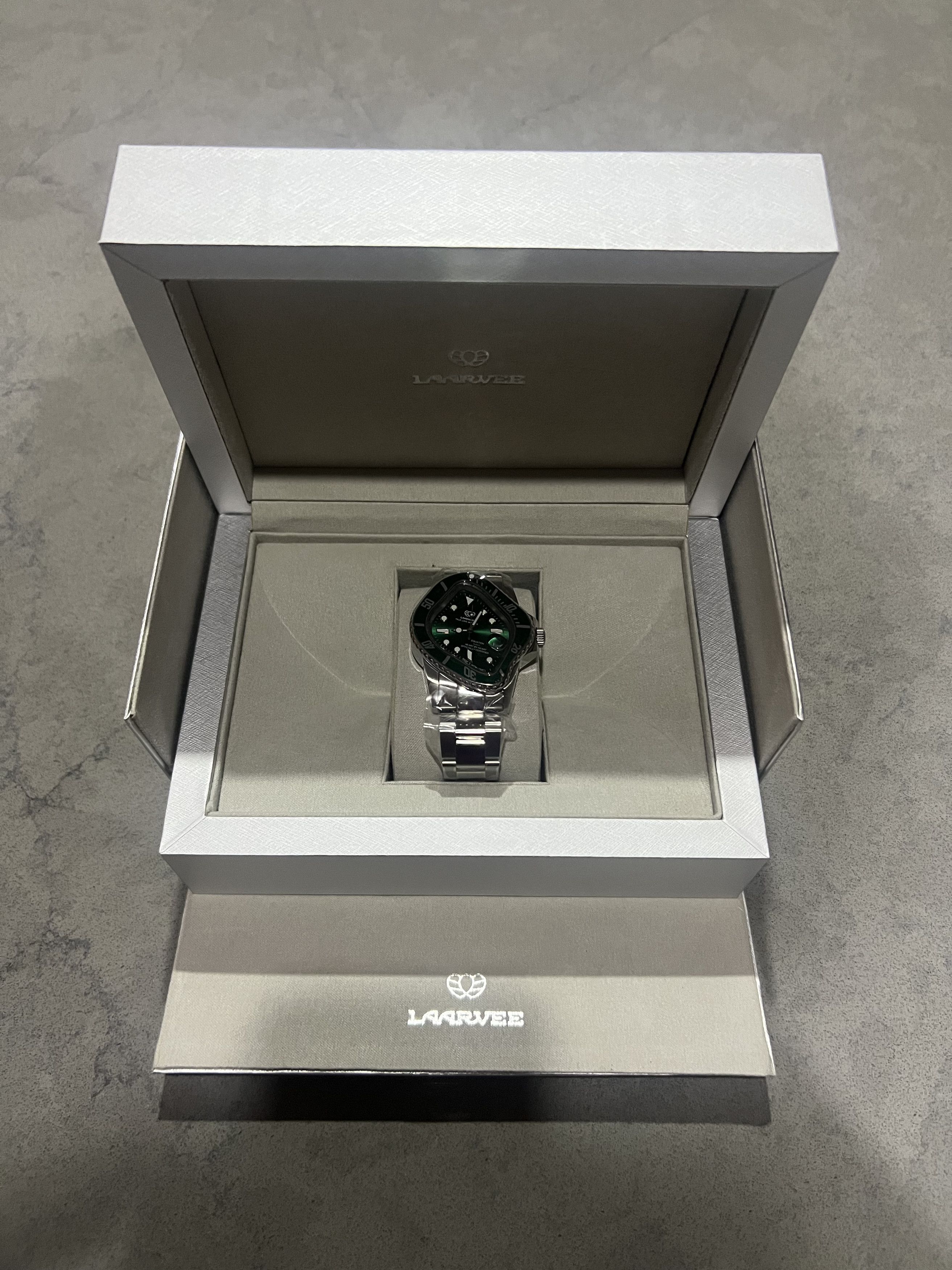 Laarvee Laarvee PEA001 Green Bezel/Green Dial | Grailed