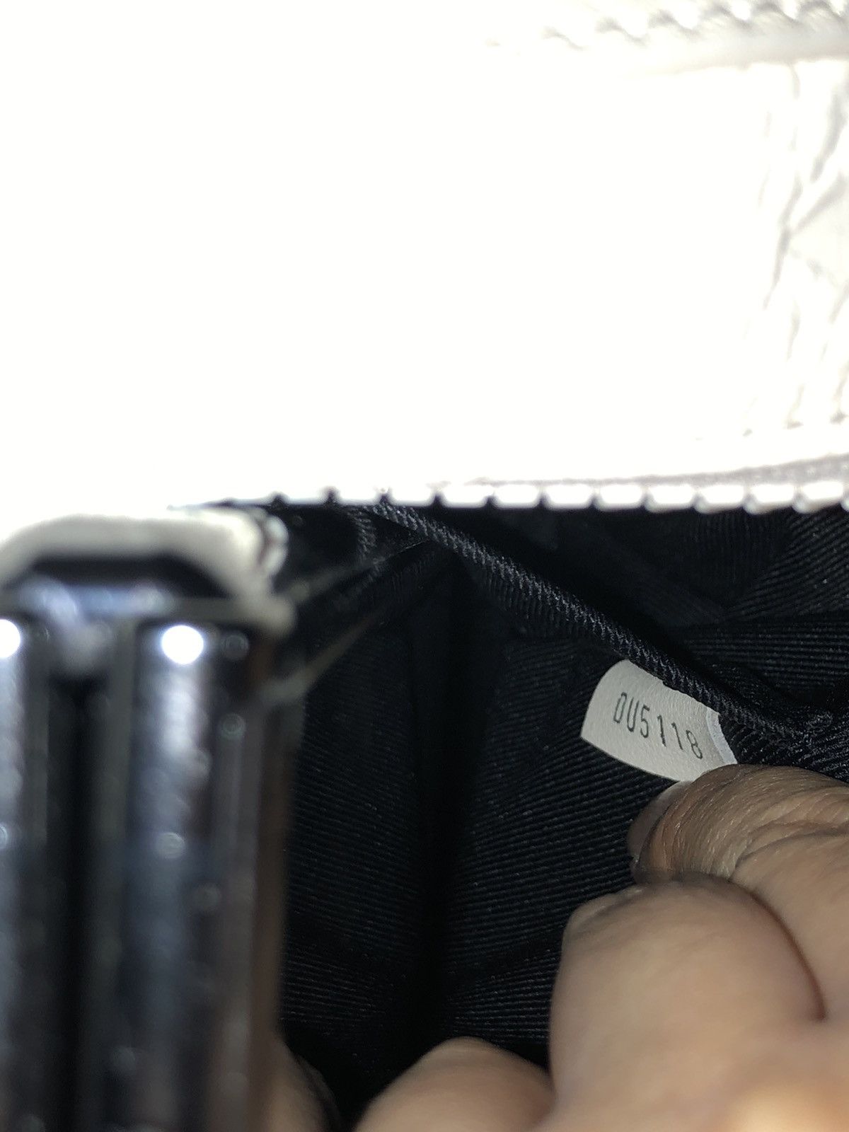 Louis Vuitton Louis Vuitton X Virgil Abloh Cocaine White Trunk S/S 2019 Size ONE SIZE - 11 Thumbnail