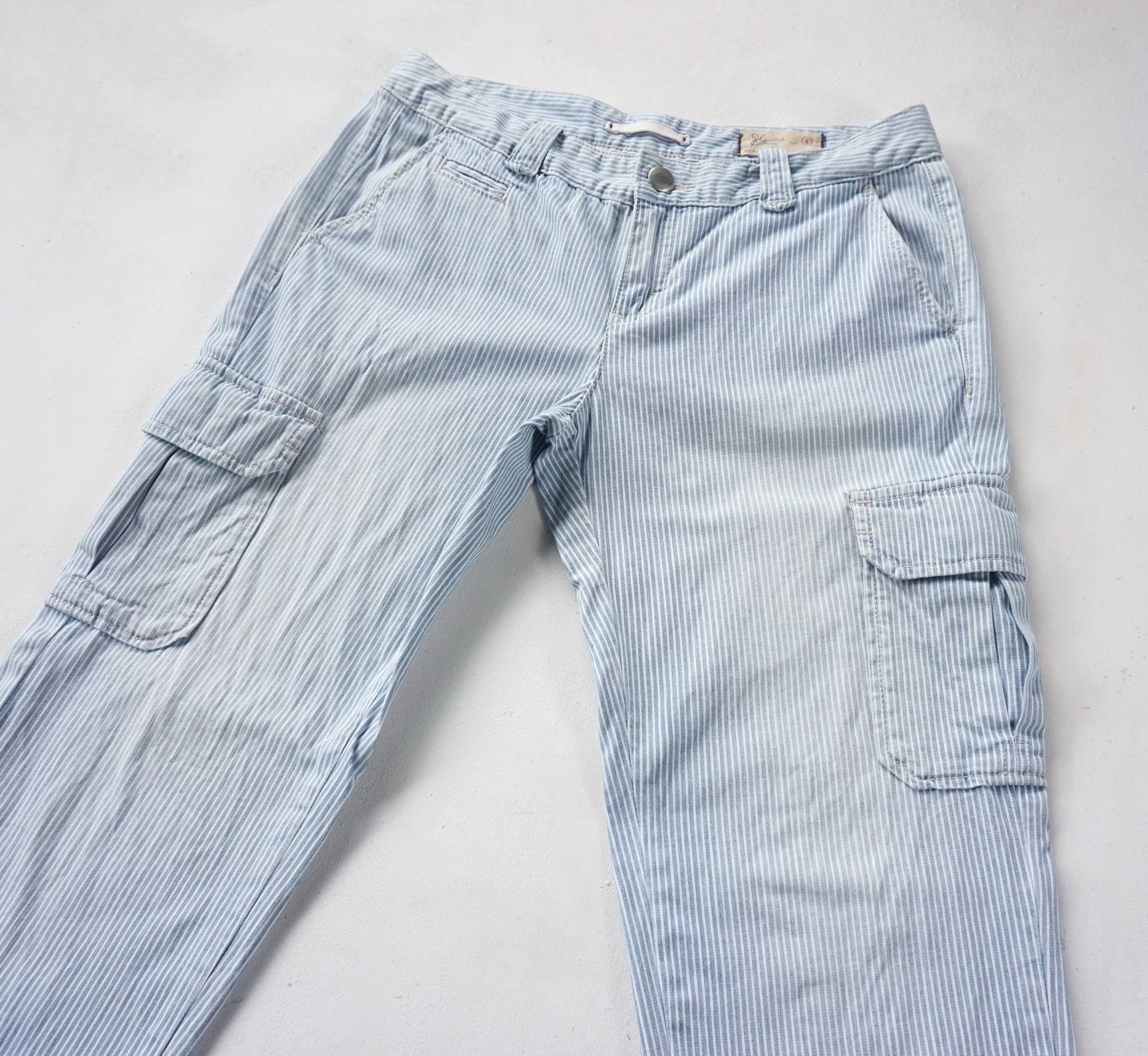 Gap GAP Hickory Striped Cargo Pants Size 27" / US 4 / IT 40 - 1 Thumbnail