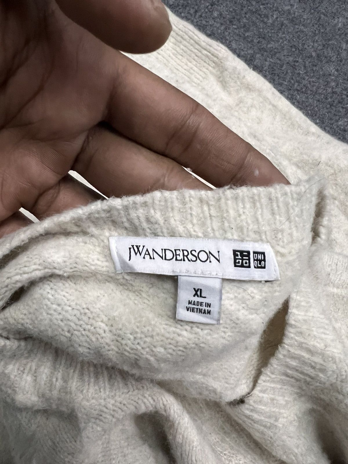 JW Anderson × Uniqlo Fire🔥Thrashed wool cardigan kobain style Size US L / EU 52-54 / 3 - 6 Thumbnail