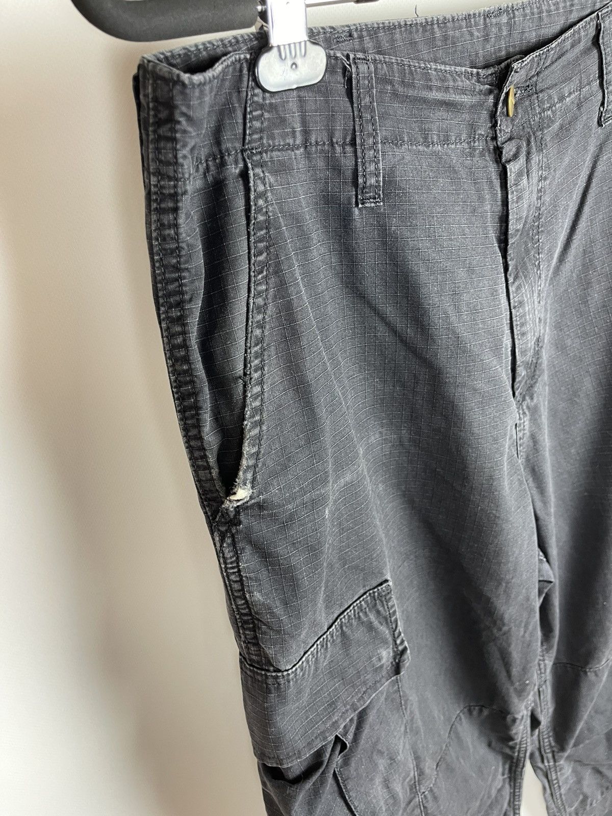 Carhartt Carhartt WIP vintage used cargo pants travis Scott style Size US 30 / EU 46 - 8 Thumbnail