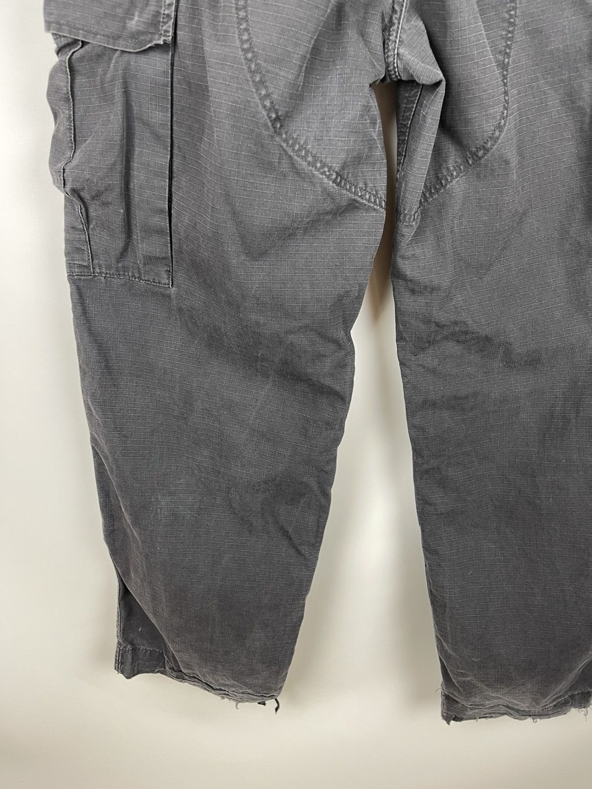 Carhartt Carhartt WIP vintage used cargo pants travis Scott style Size US 30 / EU 46 - 11 Thumbnail