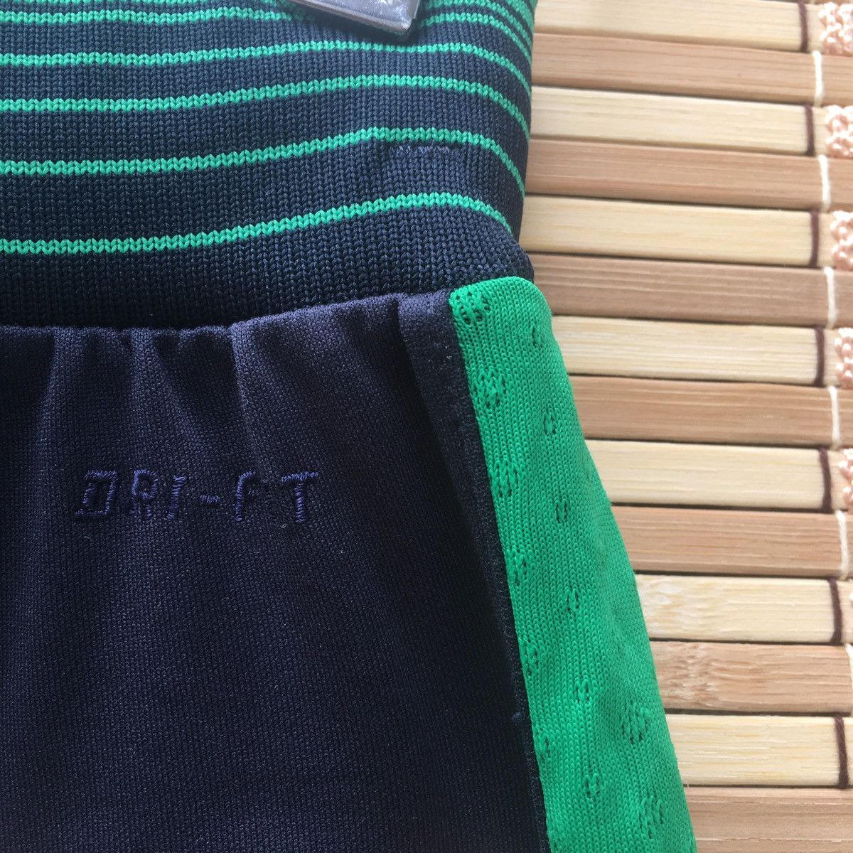 Nike Nike Track Pants Size US 26 / EU 42 - 6 Thumbnail