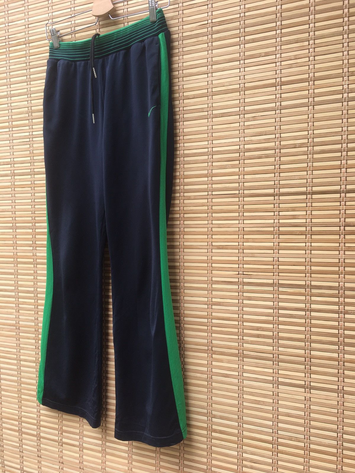 Nike Nike Track Pants Size US 26 / EU 42 - 3 Thumbnail
