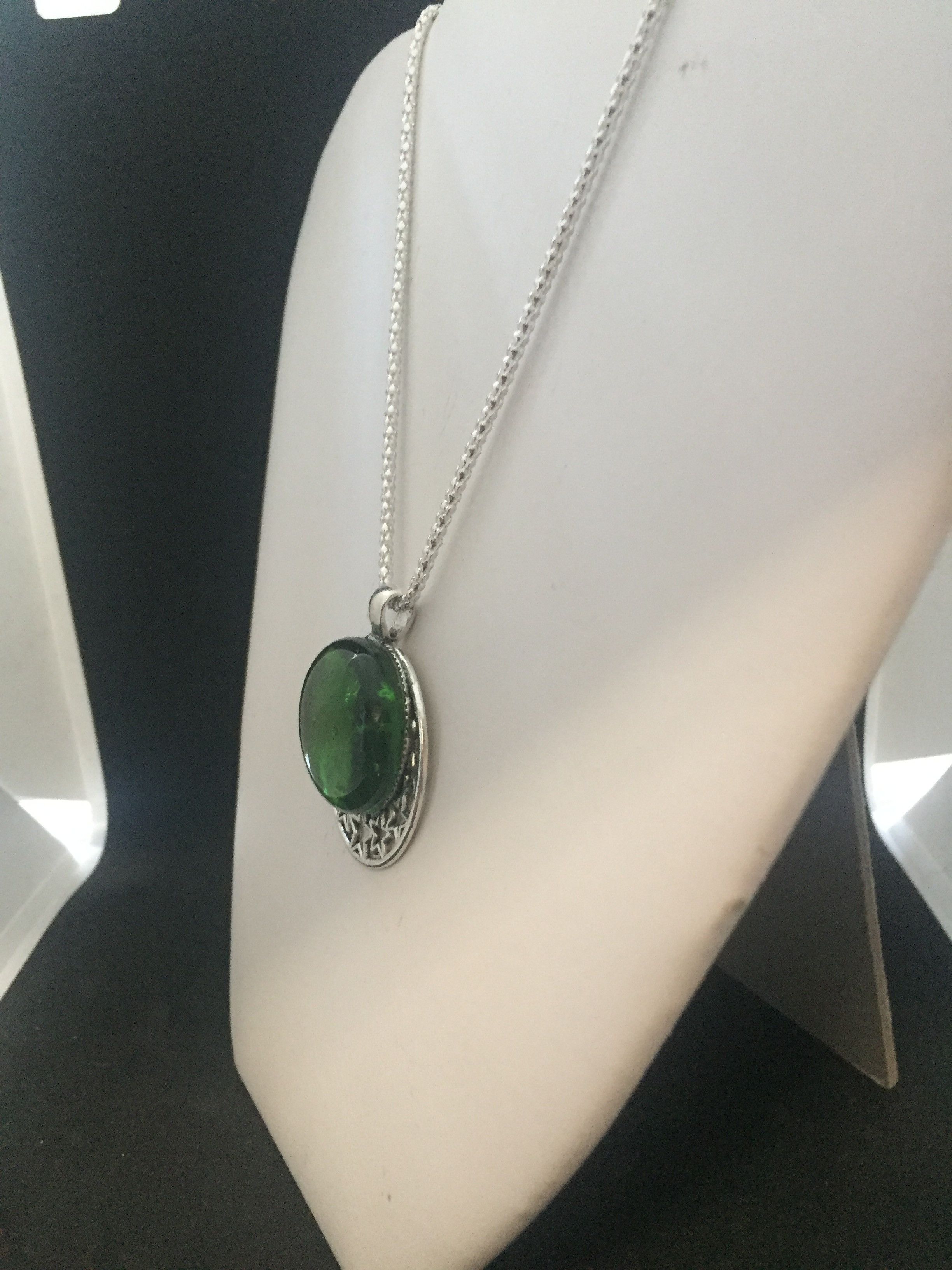 Handmade Green Glass Silver chain necklace Size ONE SIZE - 3 Thumbnail
