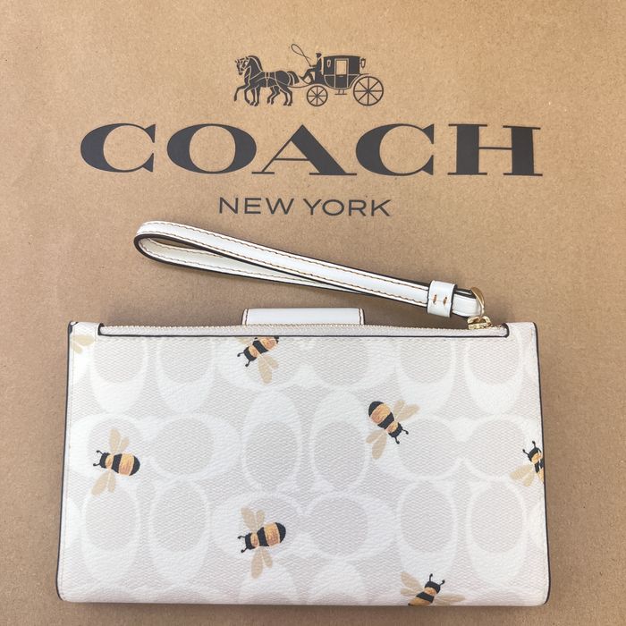 Bee hot sale coach wallet