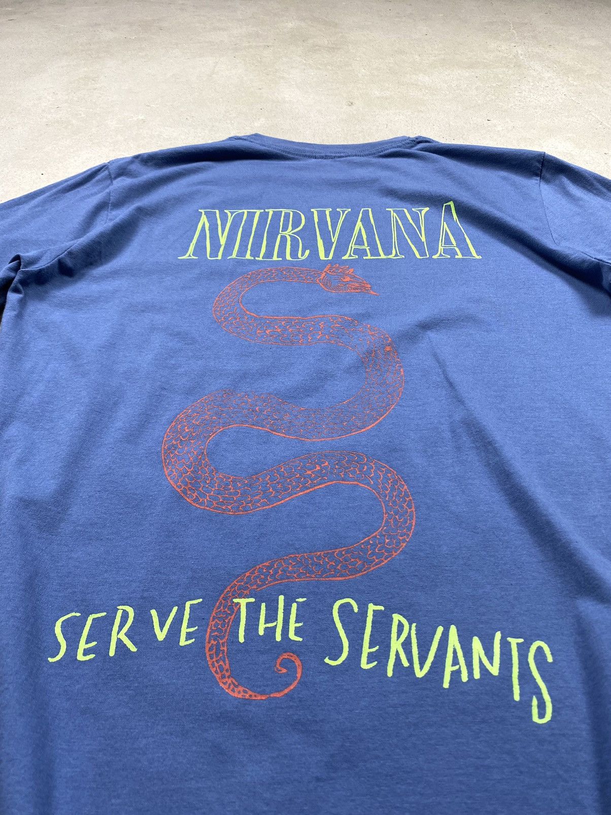 Nirvana Vintage Nirvana Serve The Servants T Shirt Kurt Cobain Size US M / EU 48-50 / 2 - 12 Thumbnail