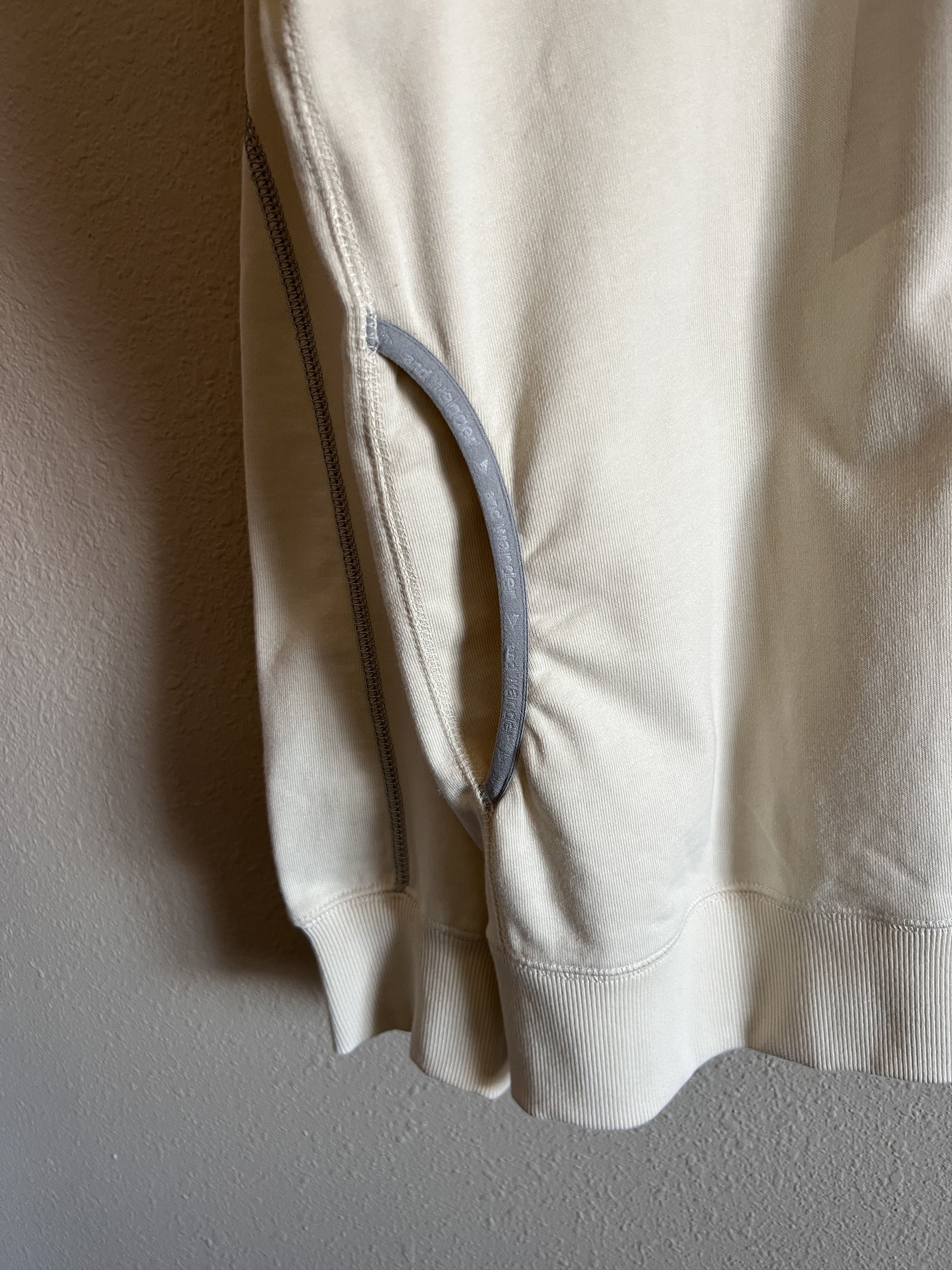 And Wander and Wander Logo Crewneck Sweatshirt in Off White Size US XL / EU 56 / 4 - 4 Thumbnail