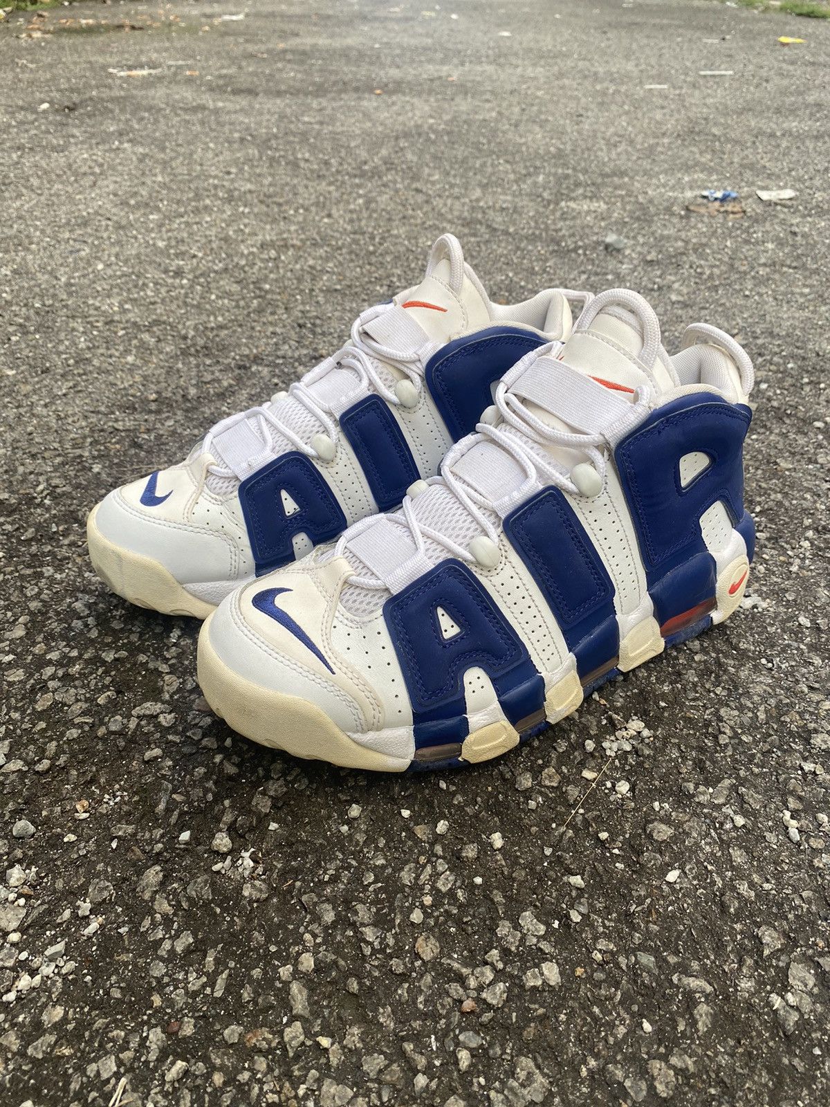 image of Nike Air More Uptempo Knicks Shoes in White, Men's (Size 8)