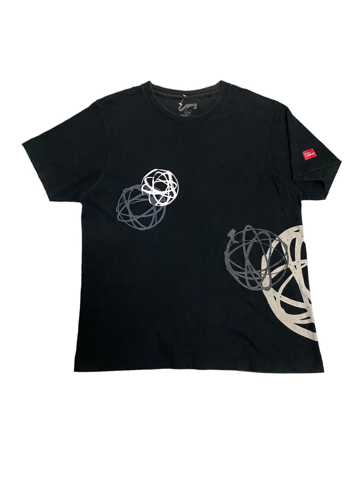 Futura × Japanese Brand × Uniqlo Offer‼️Vintage Futura Uniqlo Abstract Laboratories Tee Size US L / EU 52-54 / 3 - 1 Thumbnail