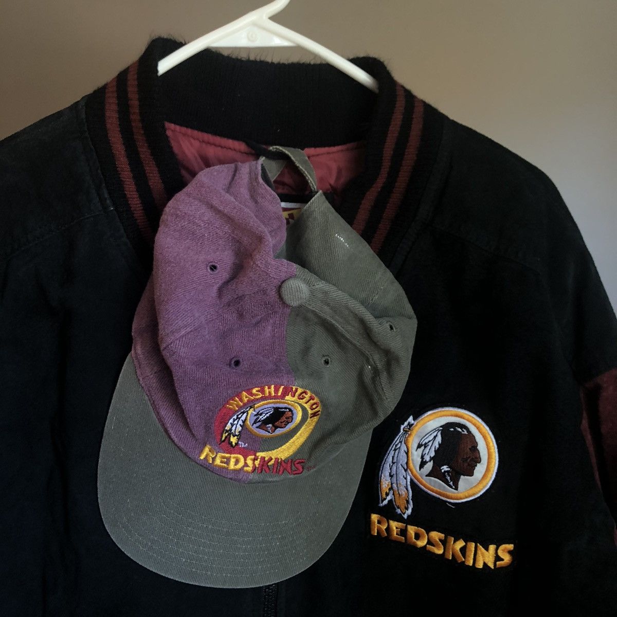 NFL Vintage 1990s Washington Redskins Two Toned Adjustable Cap Size ONE SIZE - 3 Thumbnail