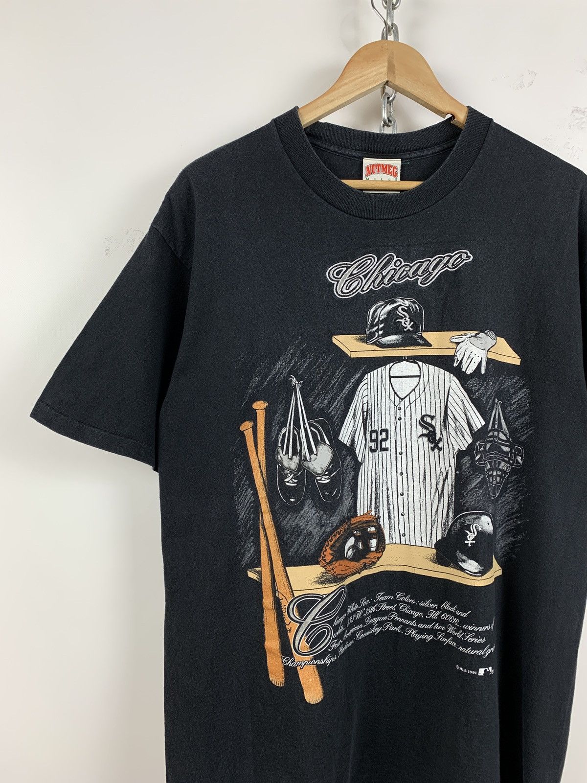 MLB 1991 Vintage Chicago White Sox MLB Nutmeg Single Stitch Tee Size US XL / EU 56 / 4 - 2 Thumbnail