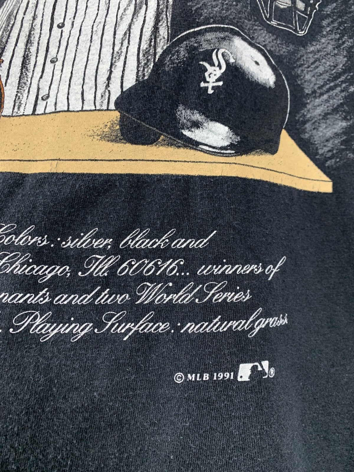 MLB 1991 Vintage Chicago White Sox MLB Nutmeg Single Stitch Tee Size US XL / EU 56 / 4 - 9 Thumbnail